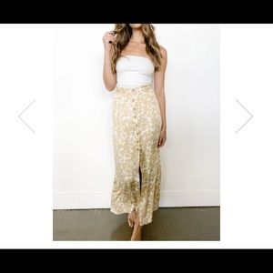 Knot Sisters maxi skirt size XS